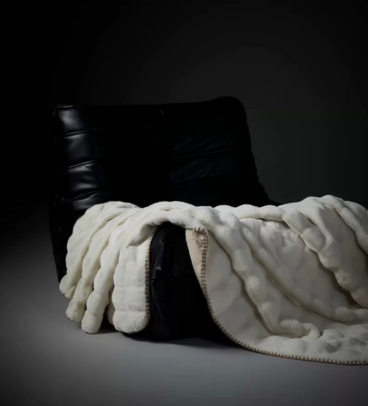 Grace Plush Velvet Blanket
