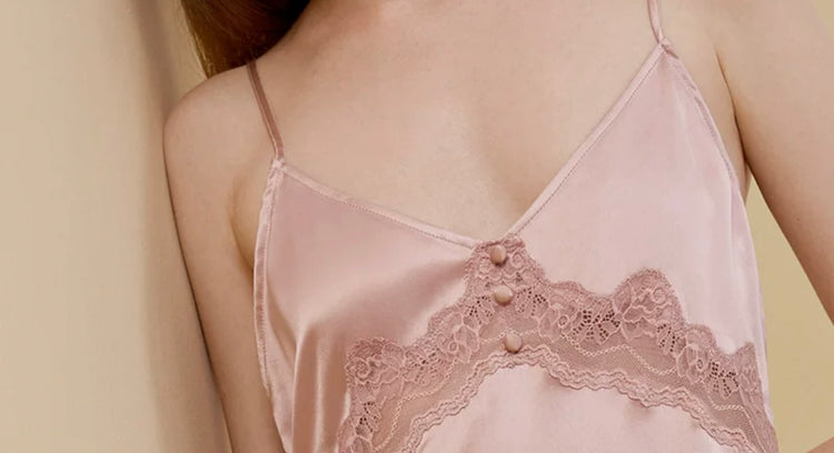 Zoe CHLOÉ – 100% Silk Lace Nightdress