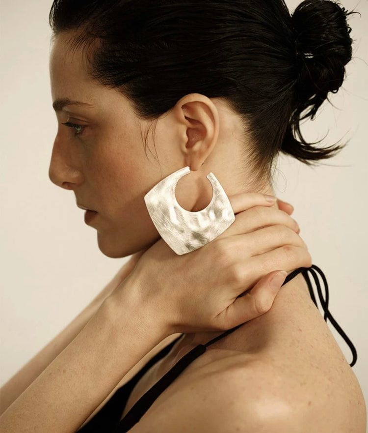 Genevieve Vera Hammered Hoop Earrings