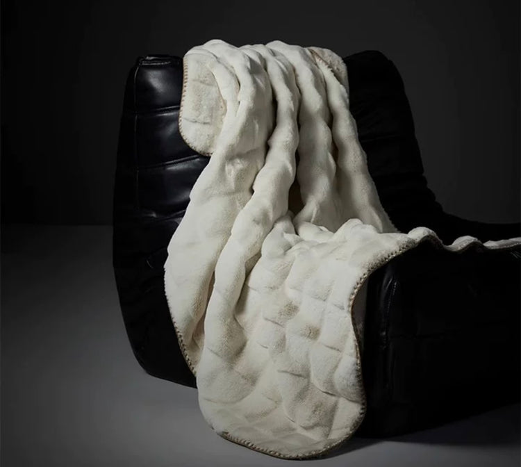 Grace Plush Velvet Blanket