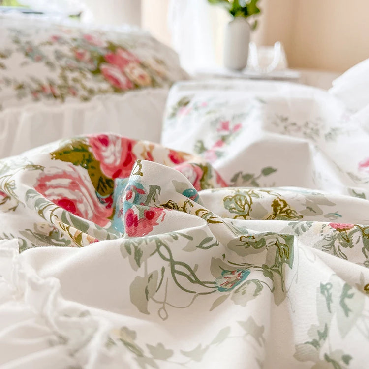 Carolina Lace-Edged Bedding