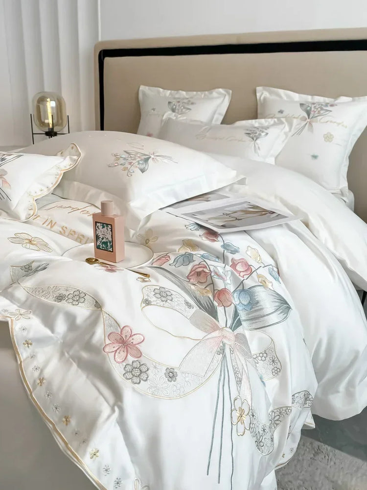 "Lillian Luxury" Bedding Set